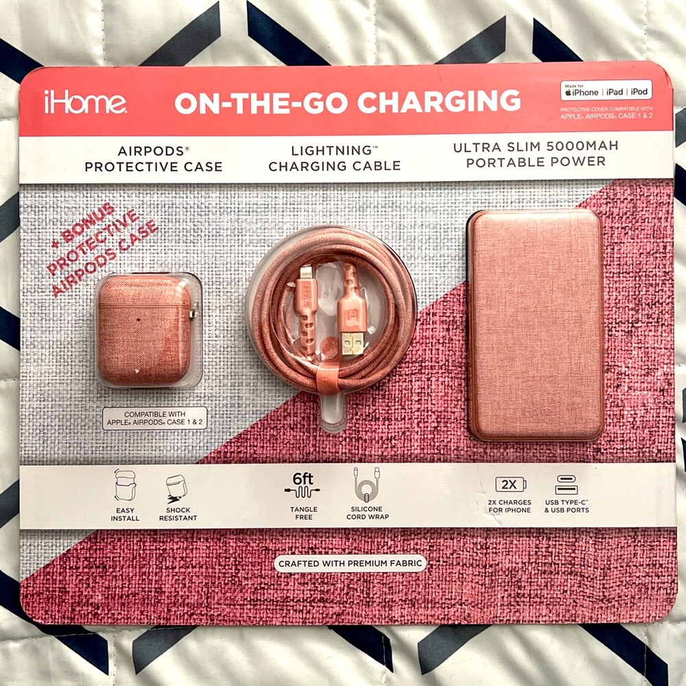 iHome 3 Piece On The Go Charging Set Pink